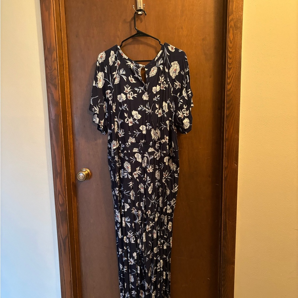 Torrid V Neck Jumpsuit - Picture 2 of 4